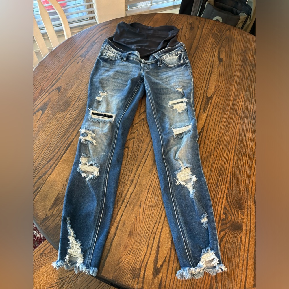 Size 25 Maternity KanCan Jeans